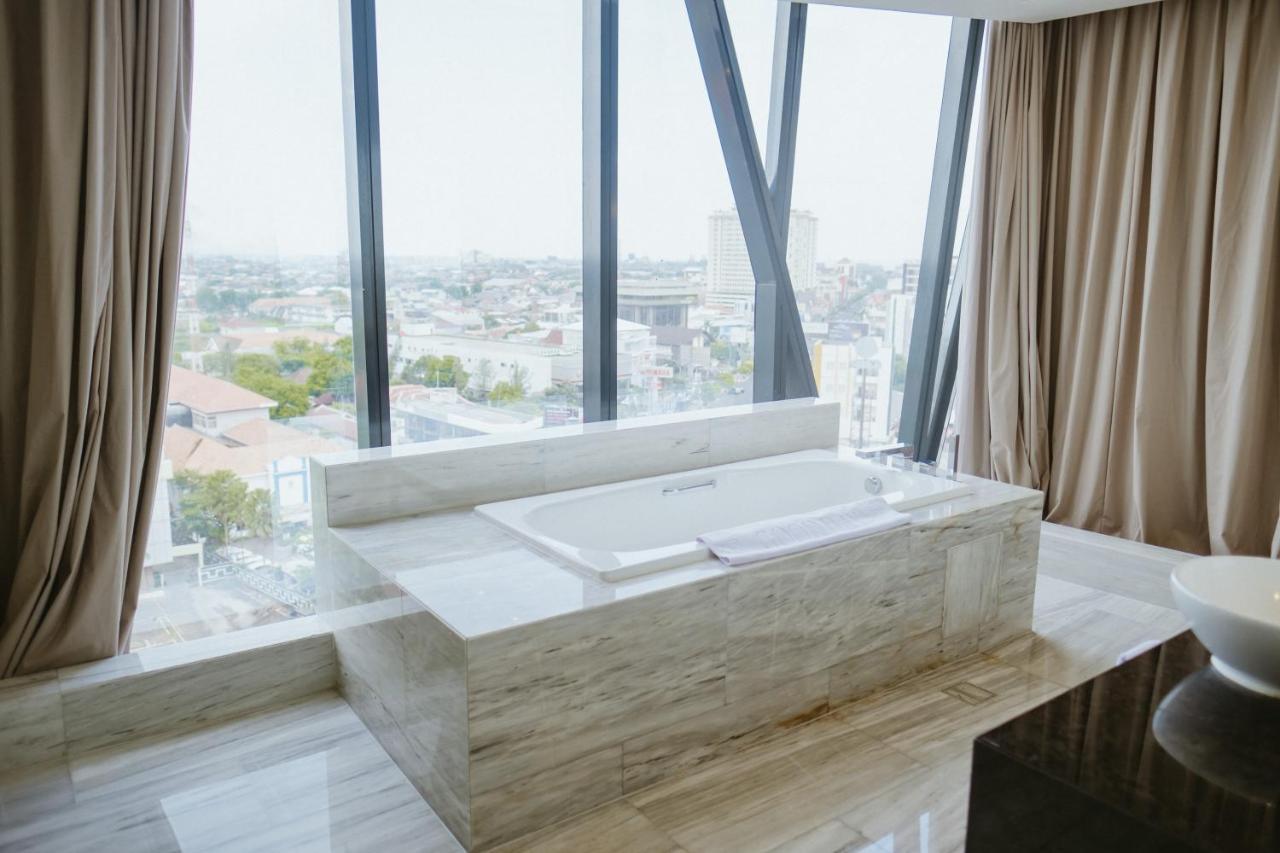 Po Hotel Semarang Ngoại thất bức ảnh