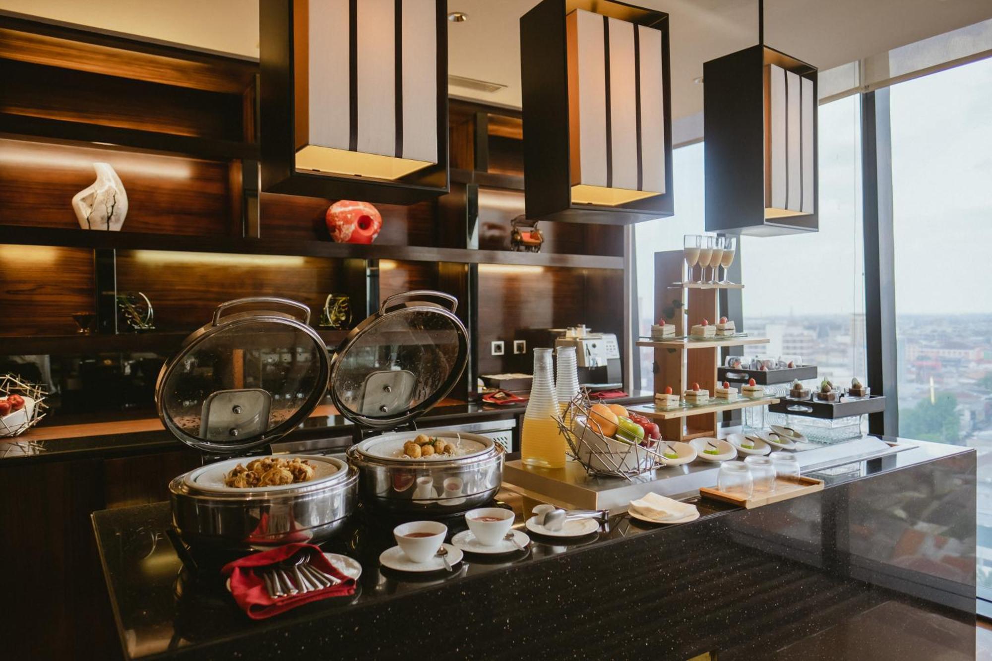 Po Hotel Semarang Ngoại thất bức ảnh