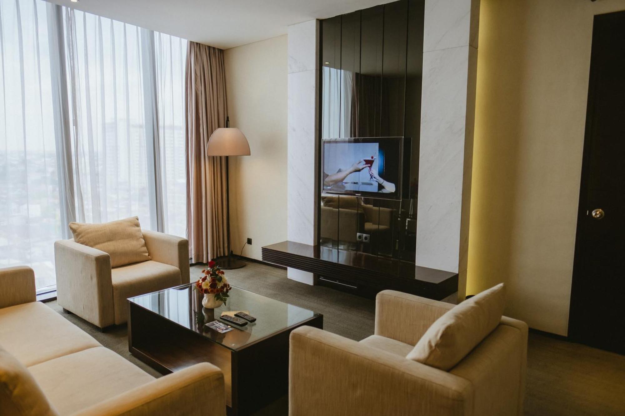 Po Hotel Semarang Ngoại thất bức ảnh