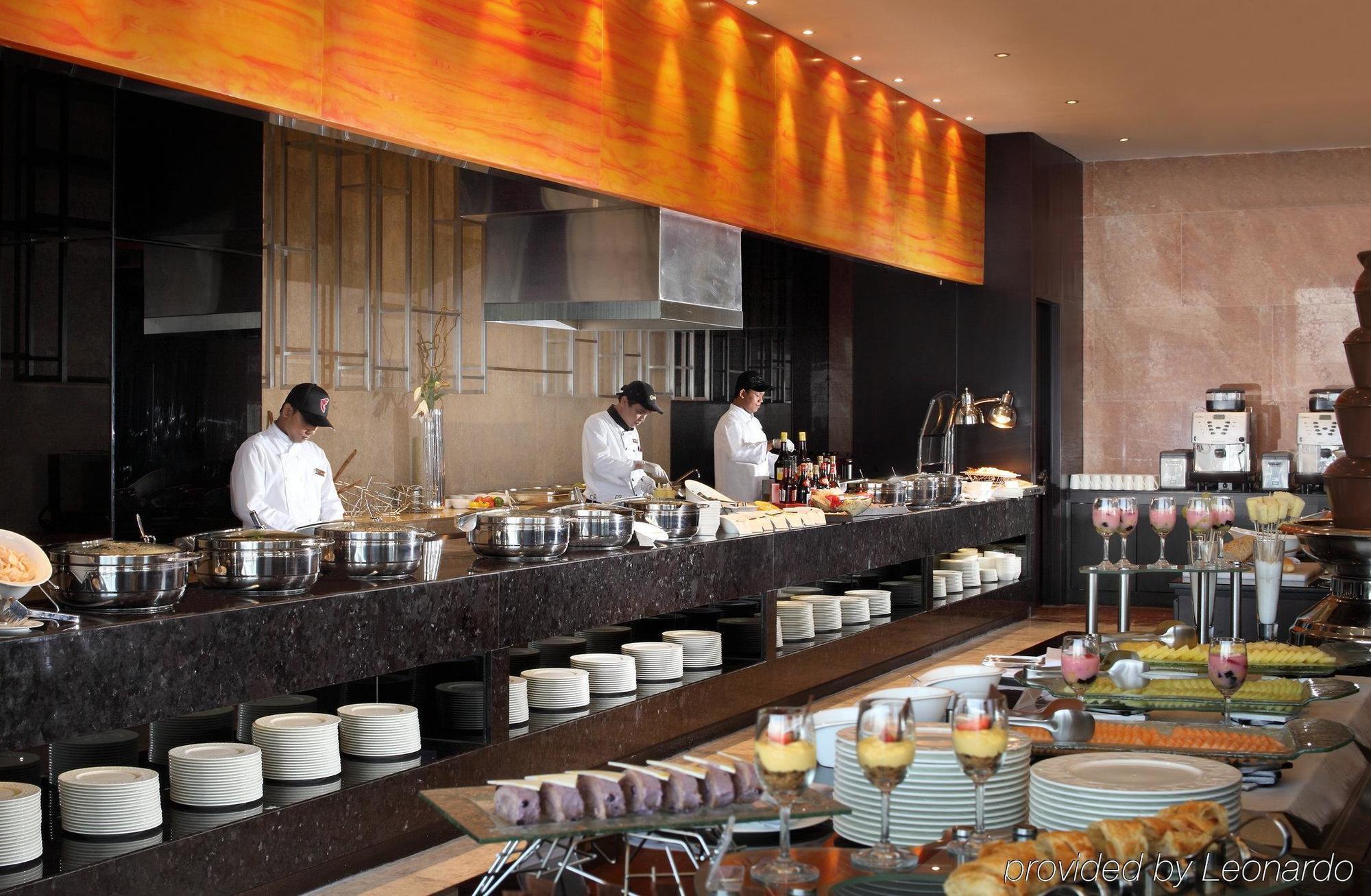 Po Hotel Semarang Nhà hàng bức ảnh