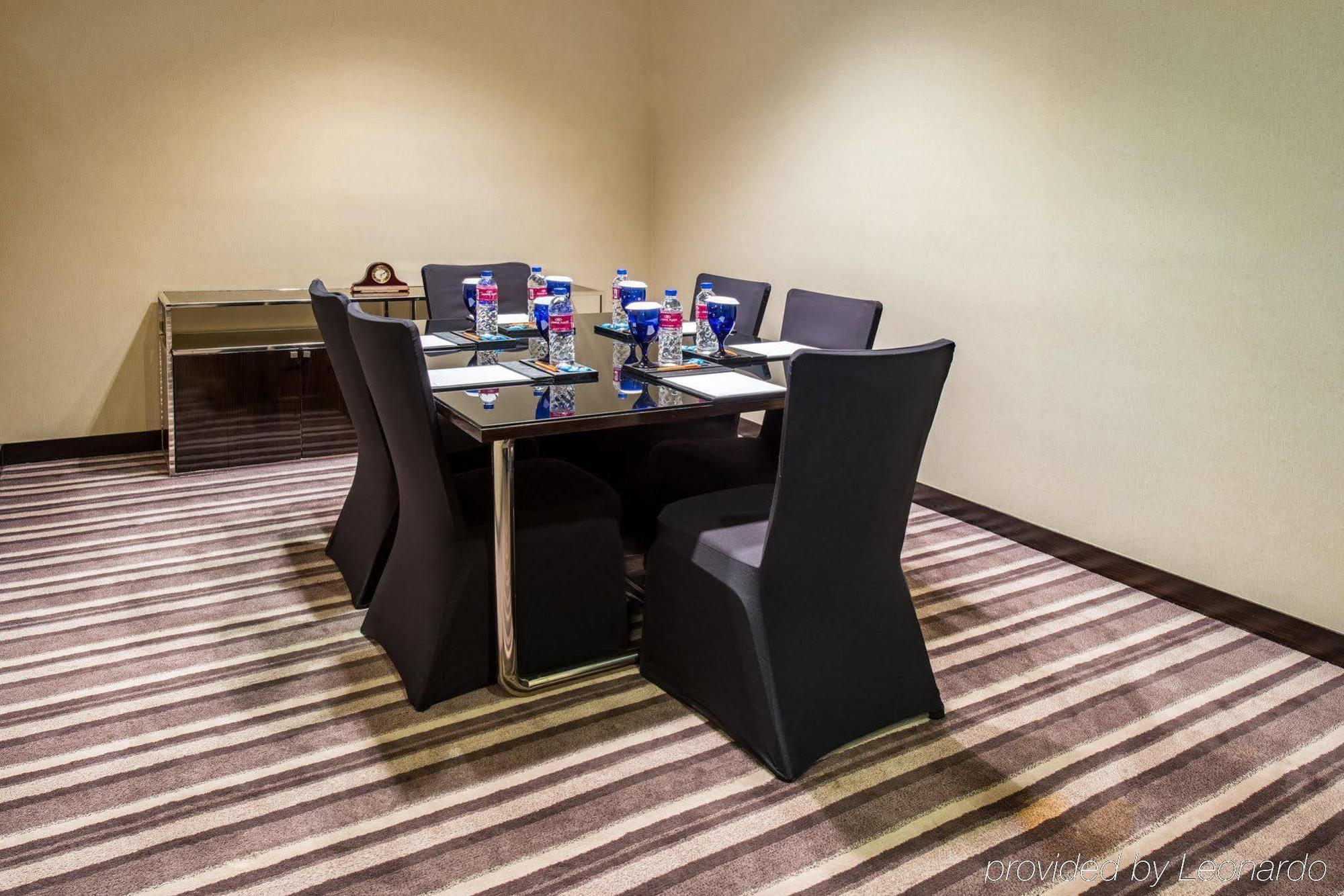 Po Hotel Semarang Ngoại thất bức ảnh